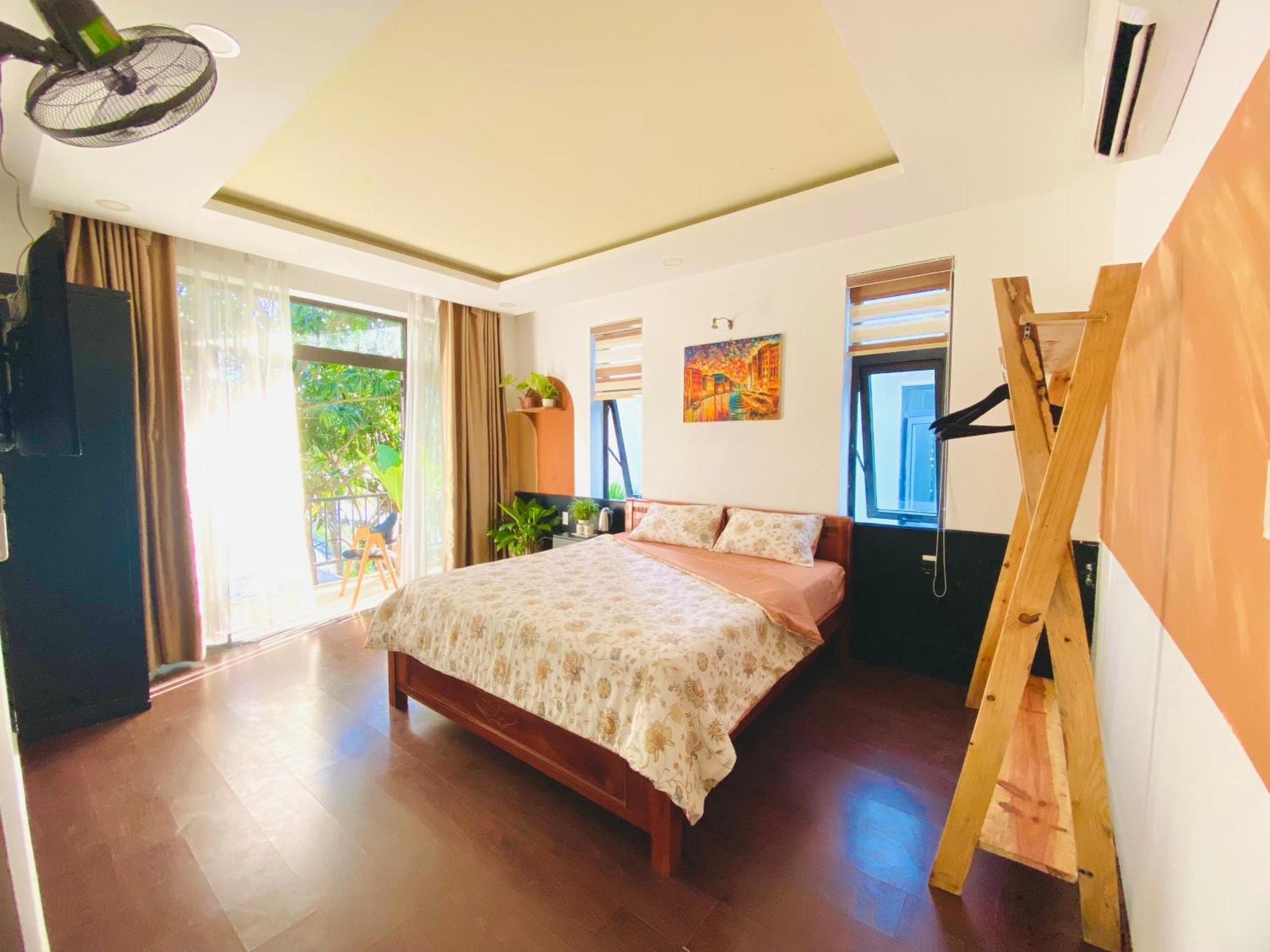 Homestay Laoxao Lakeview *
