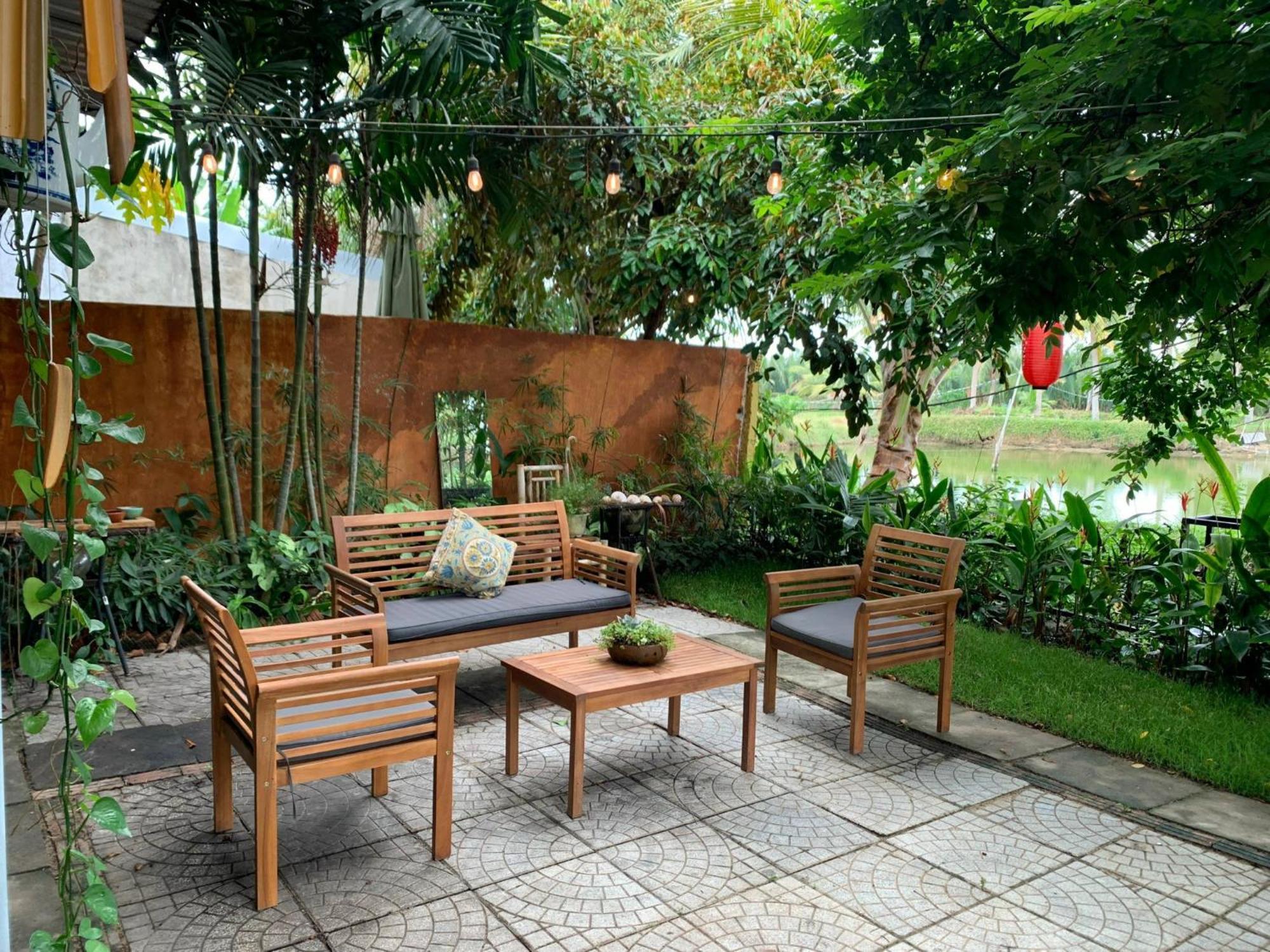 Homestay Laoxao Lakeview