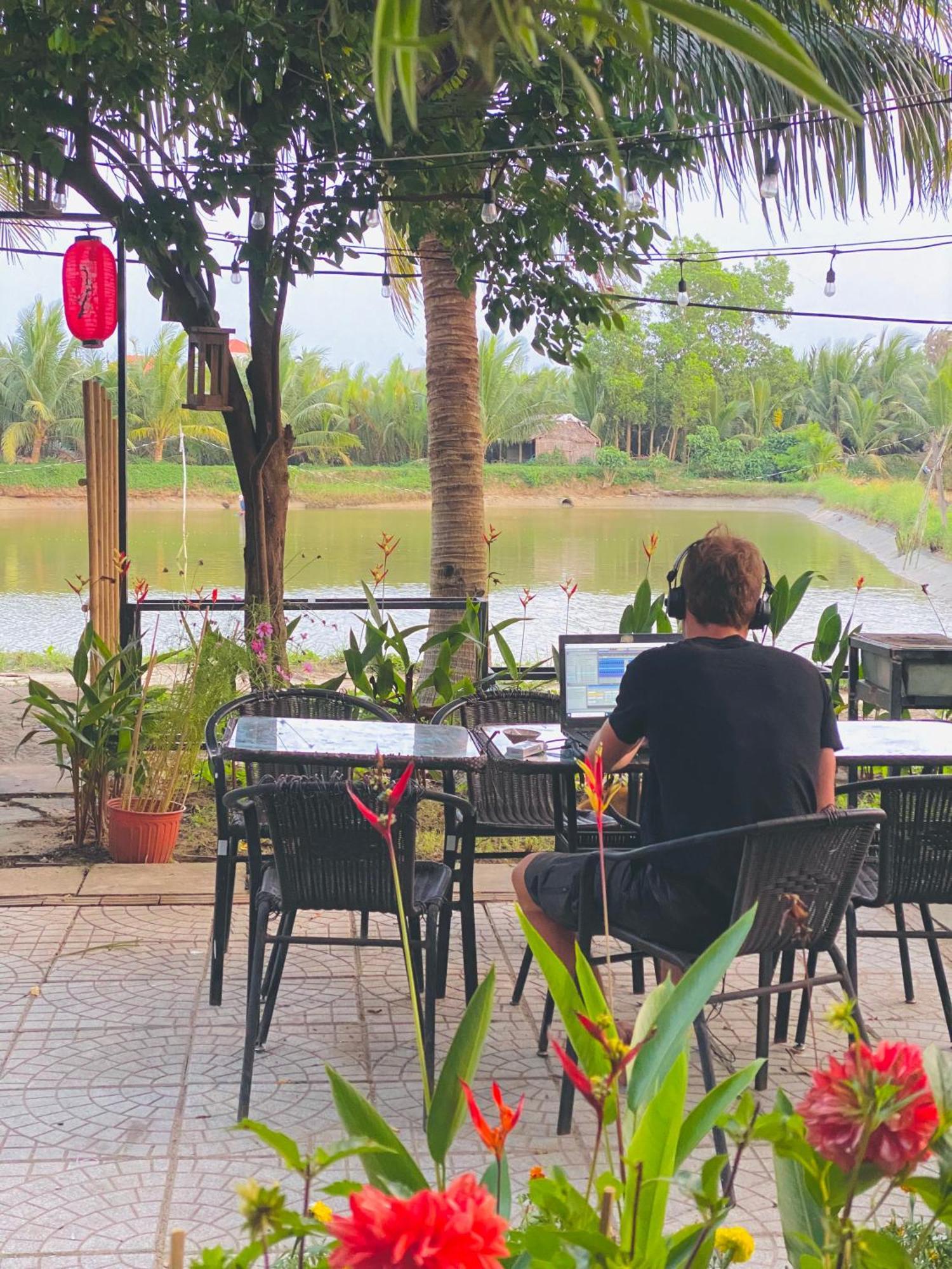 Laoxao Lakeview *
