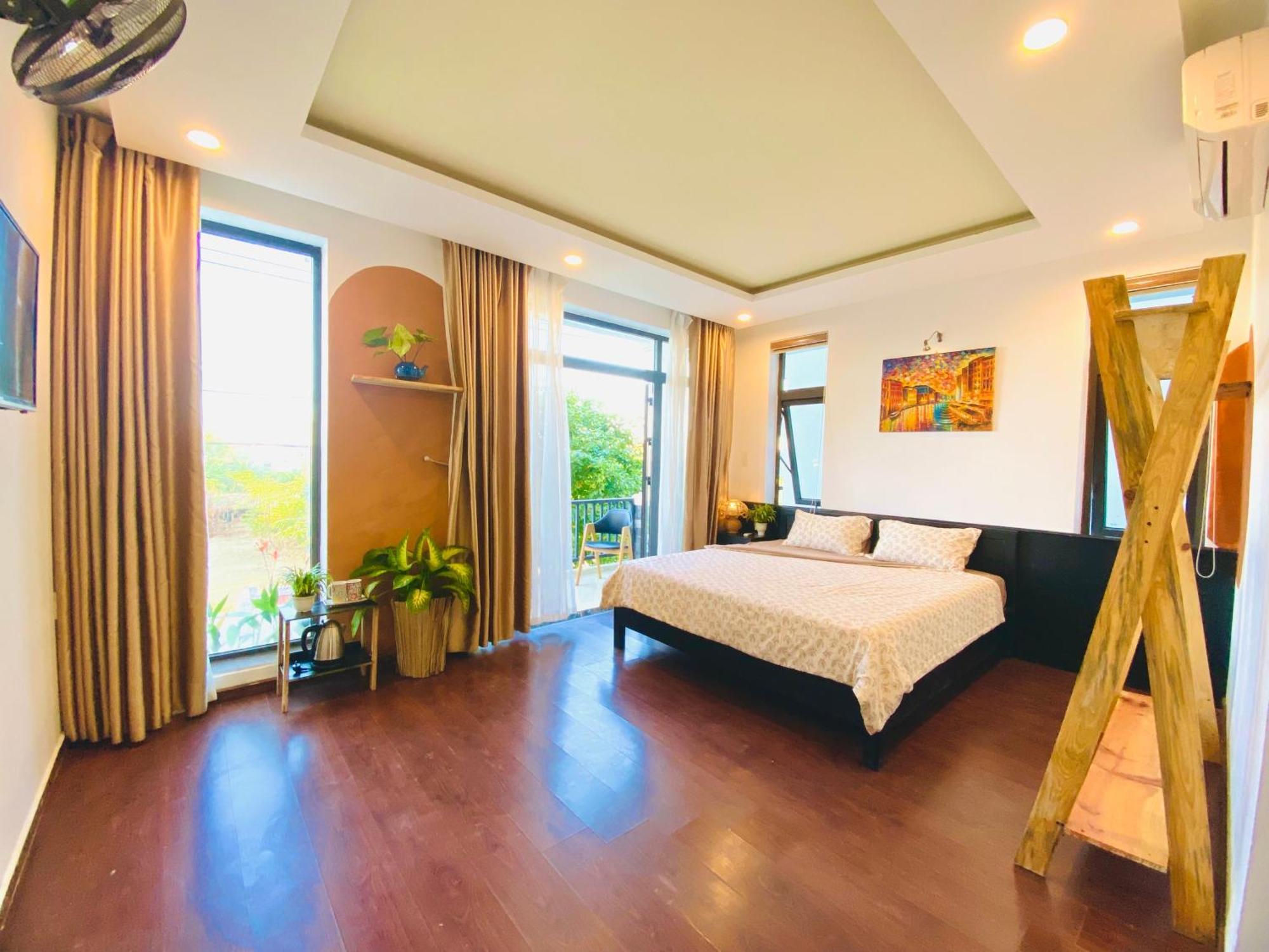 Laoxao Lakeview